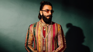 How Ranveer Singh Went the Extra Mile To Help A Paparazzo During A Difficult Time How Ranveer Singh Went the Extra Mile To Help A Paparazzo During A Difficult Time