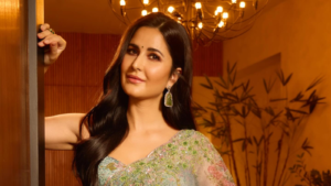 Katrina Kaif Hides Her Face After Pregnancy; Netizens Ask Is She Ashamed Of Her Weight? Katrina Kaif Hides Her Face After Pregnancy; Netizens Ask Is She Ashamed Of Her Weight?