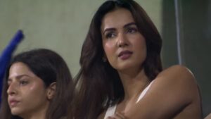 Amid US–Iran Tensions, Sonal Chauhan Appeals to PM Modi After Being Stranded in Dubai