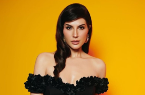 Elnaaz Norouzi Says Iran Was Never An Islamic Country, Calls For Democratic Future Elnaaz Norouzi Says Iran Was Never An Islamic Country, Calls For Democratic Future