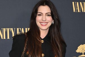 Anne Hathaway’s ‘Inshallah’ Moment in Interview Wins Hearts Online Anne Hathaway’s ‘Inshallah’ Moment in Interview Wins Hearts Online